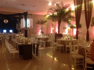 Decoração Branco e Verde na Festa de Casamento Espaço Milla Moreno