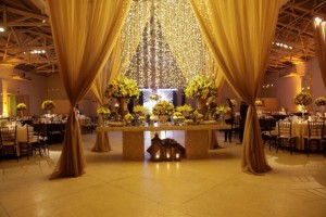 decoração amarela para casamento
